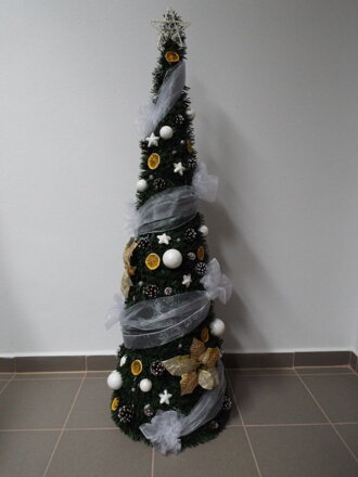 Vianočný stromček zdobený 130cm biely