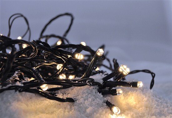 Solight LED vonkajšia vianočná reťaz, 200 LED, 10m, prívod 5m, 8 funkcií, IP44, teplá biela 1V06-WW Solight LED vonkajšia vianočná reťaz, 200 LED, 10m, prívod 5m, 8 funkcií, IP44, teplá biela 1V06-WW
