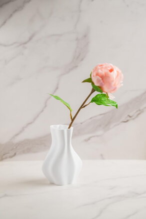 Váza 8x5x11cm plastová mix čierna/biela