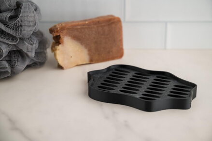 Mydelnička mriežkovaná 7x12x1cm plastová mix biela/čierna