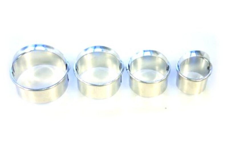 Vykrajovačky na pagáče s držiakom sada 4ks 60mm, 50mm, 40mm, 35mm WW Vykrajovačky na pagáče s držiakom sada 4ks 60mm, 50mm, 40mm, 35mm WW