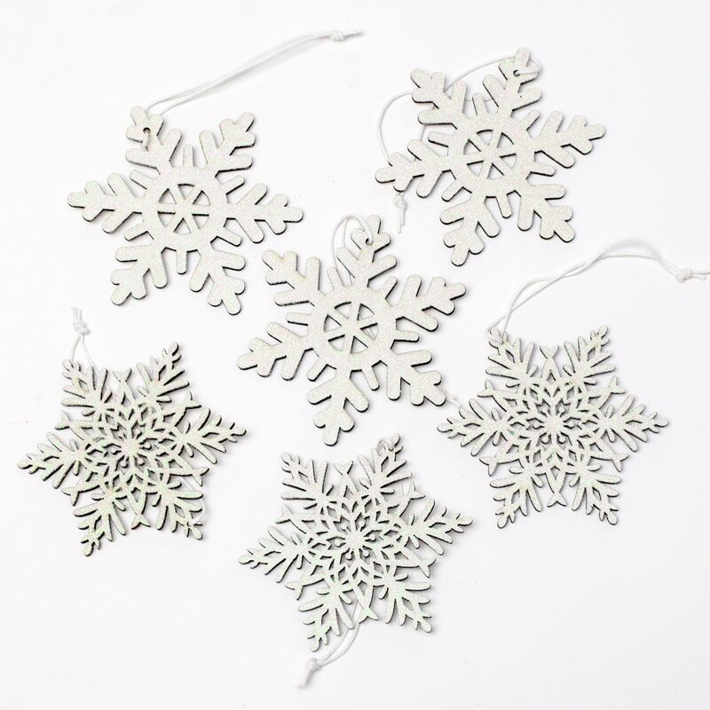 Ozdoba závesná vločka 16x14x1 cm sada 6 ks drevo biela mix