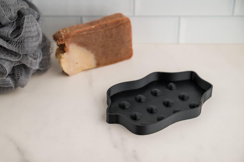 Mydelnička vrúbkovaná 7x12x1cm plastová mix biela/čierna